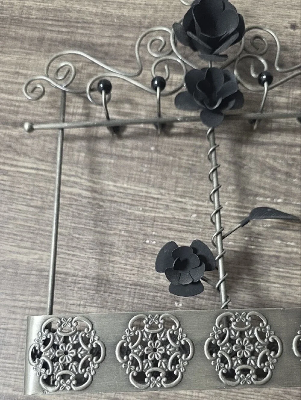 Decorative Metal Jewelry Stand with Floral Accents - Black & Silver